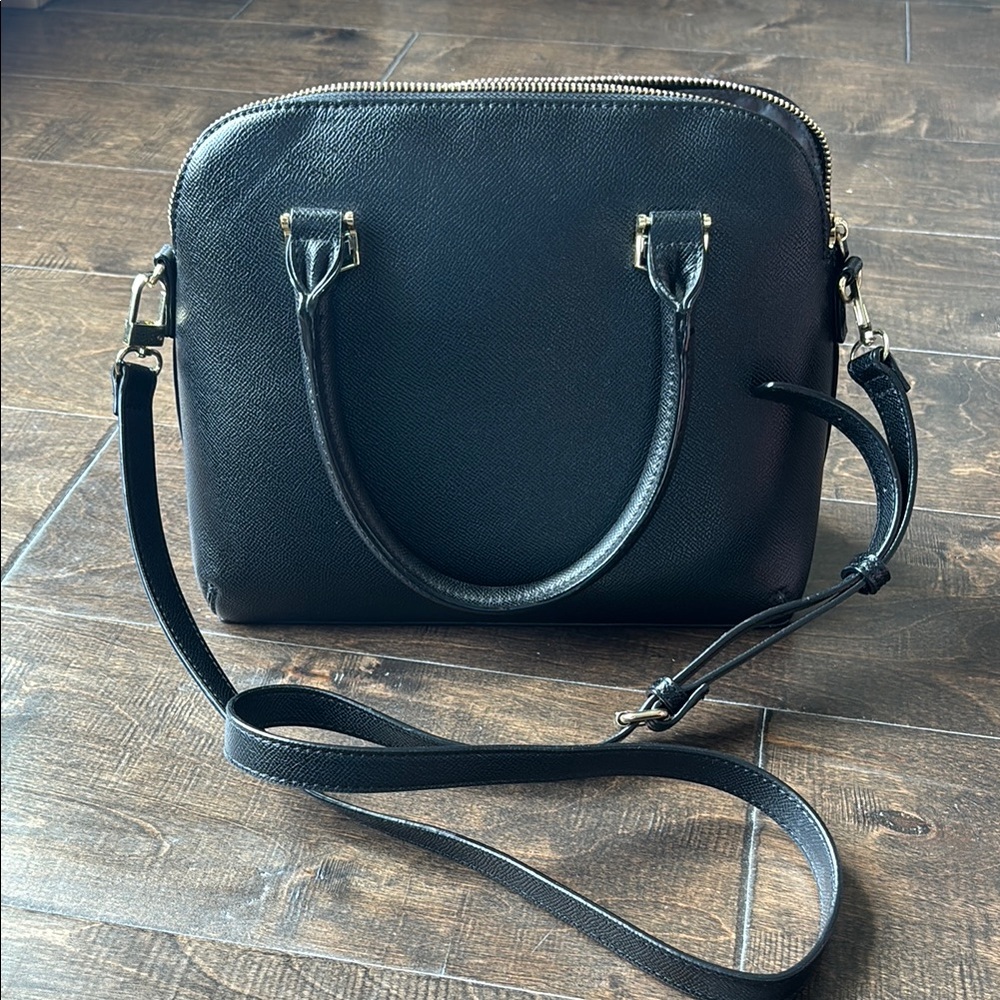 Elegant Black Leather Handbag